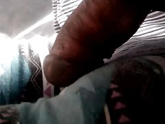 顽皮的继姐妹在doggystyle期间拉扯她的头发