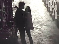 艾米的假屁股变得惹恼了